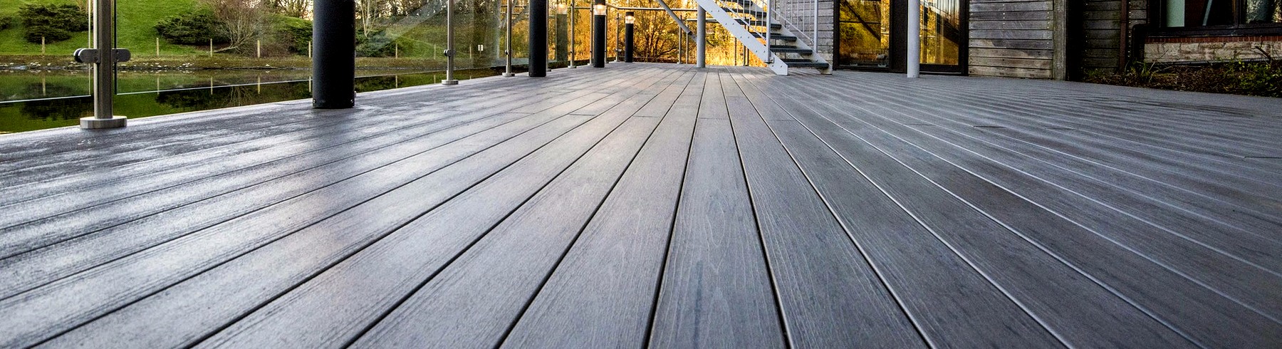 Lames de terrasse TIMBERTECH vendues par DECKiBOIS