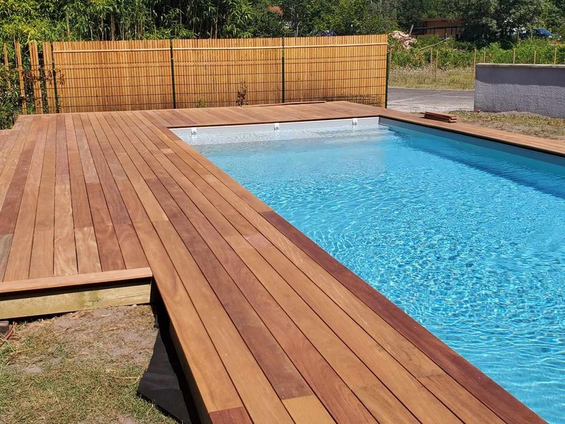 Lanton Terrasse en CUMARU les veinages uniques de ce bois sublimeront sans aucun doute votre terrasse